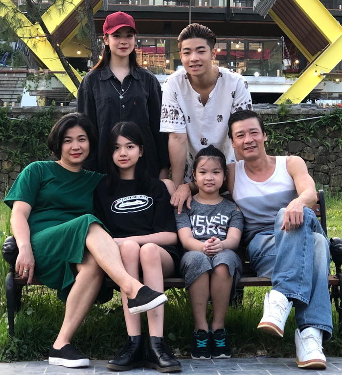Hương Vị Tình Thân: Ông Sinh không thích chính mình trên phim