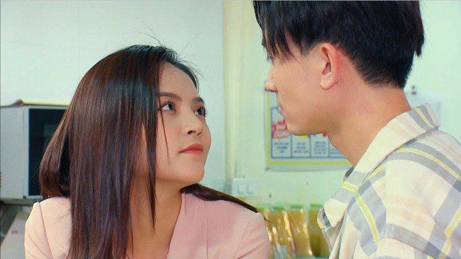 Hương Vị Tình Thân: Xuất hiện trà xanh xen ngang cuộc tình Huy - Thy