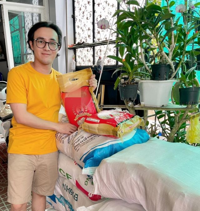 Huỳnh Lập miệt mài làm từ thiện, giúp từ sinh viên đến bà con An Giang
