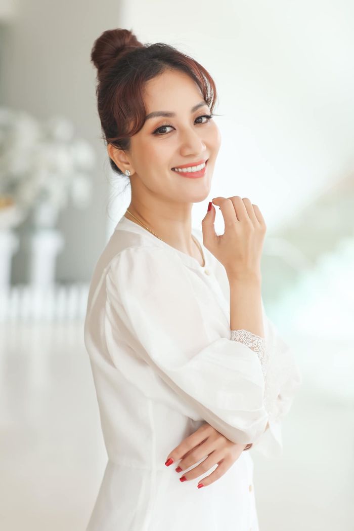 Khánh Thi: “Lúc này tôi không còn quan tâm đến đám cưới