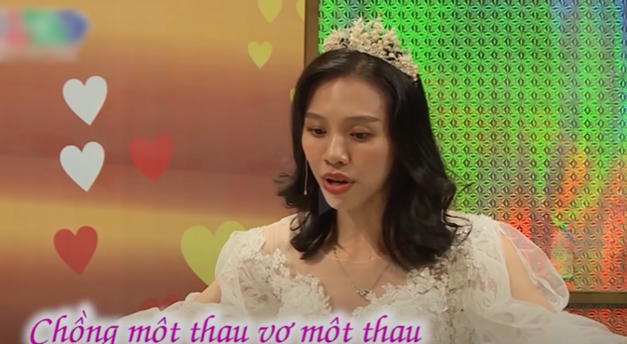 Cặp đôi rửa chén thuê 100k/ngày trong 1 tháng để có tiền đám cưới