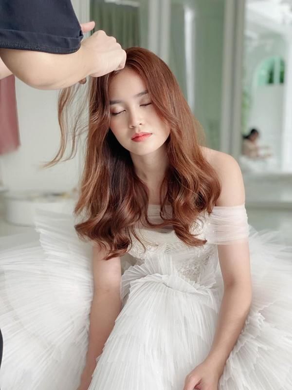 Khoảnh khắc sao Việt ngủ gật: Chị em đẹp bất chấp, các anh gây bất ngờ