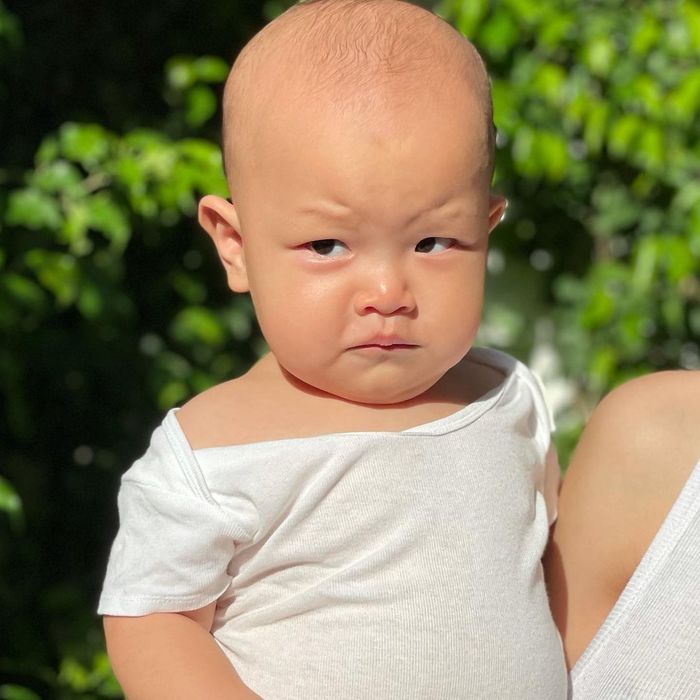 Lấy lại phong độ sau mũi tiêm, Leon: con chỉ khóc để làm mọi người vui