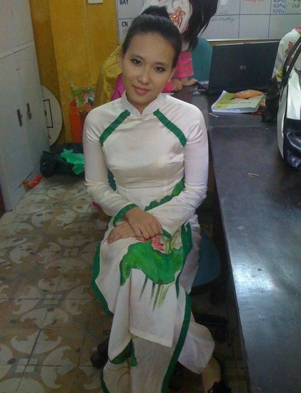 Loạt ảnh nữ tính, điệu đà chỉ muốn quên đi của sao Vpop