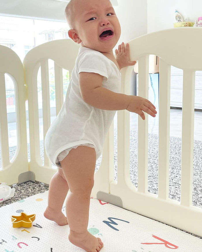 Loạt sắc thái thay đổi nhanh như chớp của Leon: lớn đi làm hài nha con