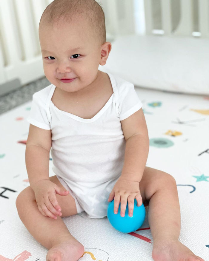 Loạt sắc thái thay đổi nhanh như chớp của Leon: lớn đi làm hài nha con