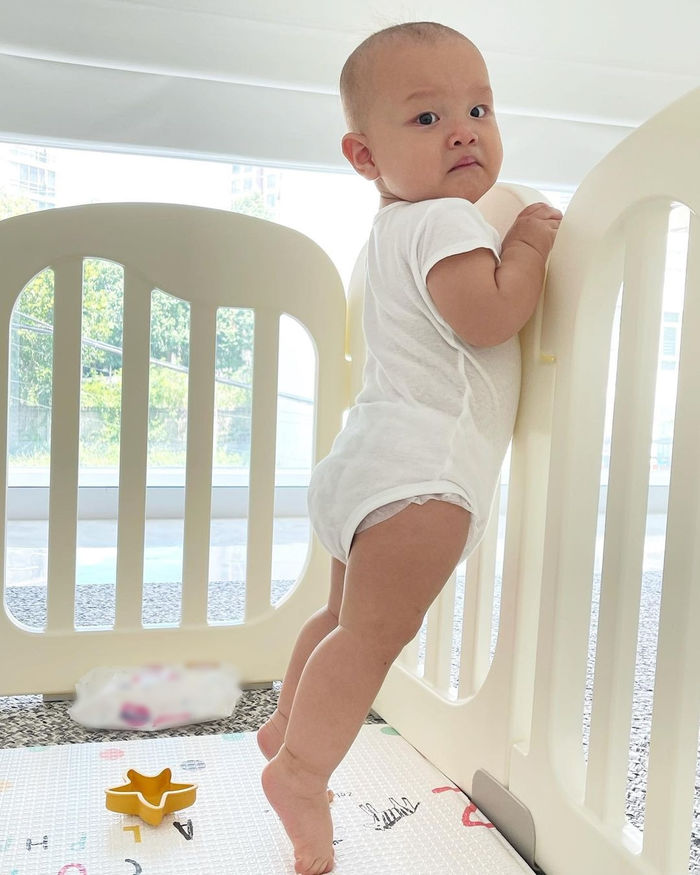 Loạt sắc thái thay đổi nhanh như chớp của Leon: lớn đi làm hài nha con