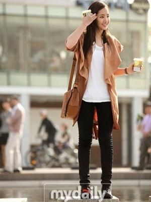 Logic như phim Hàn: Diễn viên dù nghèo nhưng vẫn dùng điện thoại xịn