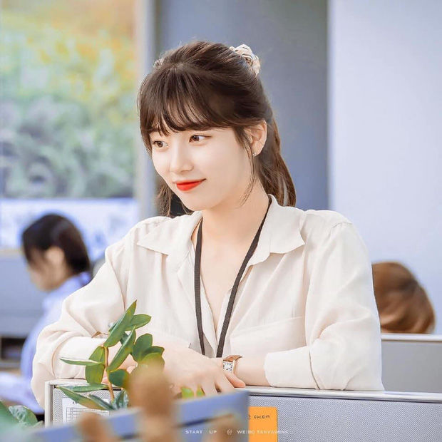 Logic như phim Hàn: Diễn viên dù nghèo nhưng vẫn dùng điện thoại xịn