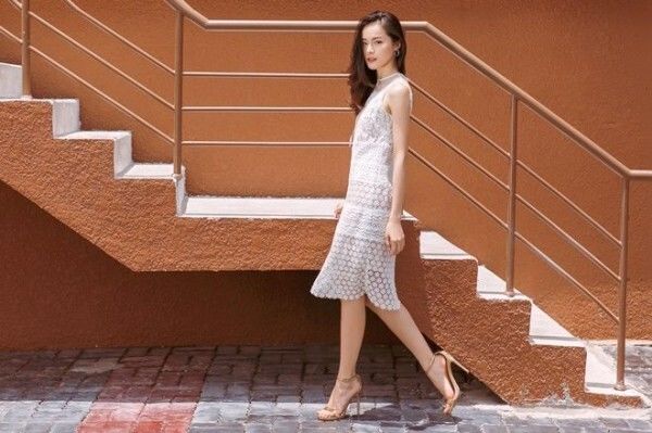 Lời giải cho việc sao Việt bơi trong giày cao gót: là 1 quy tắc ngầm