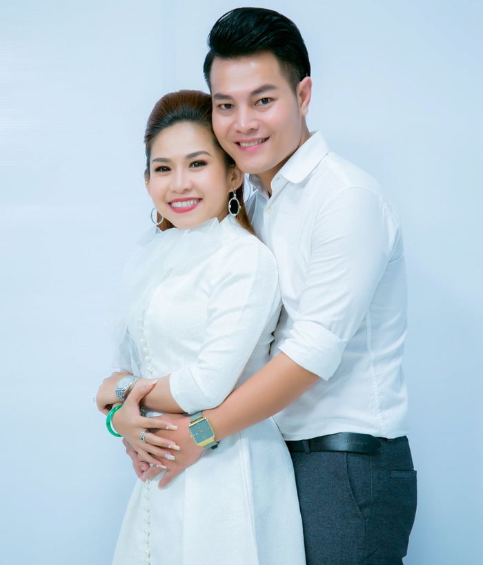Mang thai vẫn đi diễn, nghệ sĩ Bình Tinh từng lao bụng bầu xuống đất