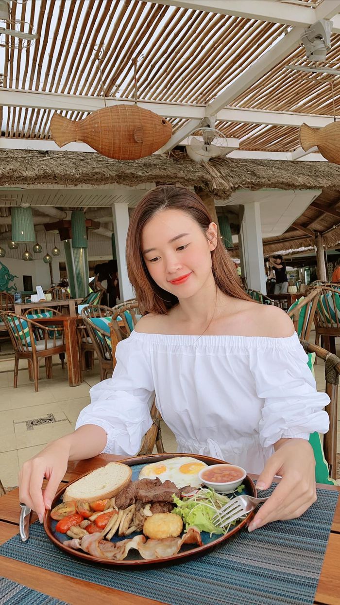 Midu tuổi 31: Vẫn mình hạc xương mai, nhìn thôi là muốn che chở