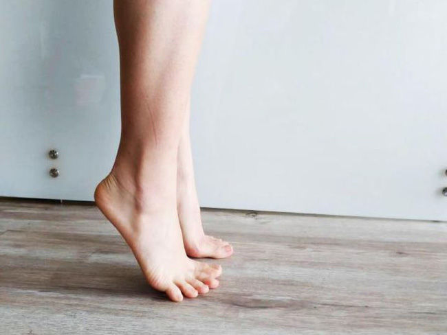 Mỗi ngày kiên trì kiễng chân 10 phút giúp có lợi cho sức khỏe