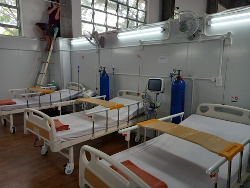 Một BV dã chiến xin 200 cái nệm bà Phương Hằng đáp ứng ngay và luôn