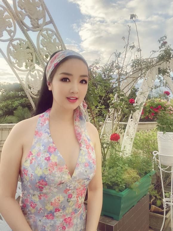 Nét đẹp bị thời gian bỏ quên của Hoa hậu Đền Hùng - Giáng My