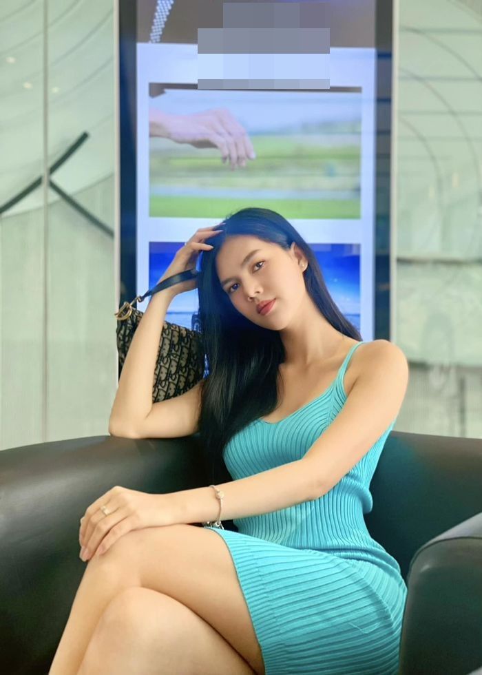 Ngắm loạt ảnh xinh đẹp của Ngọc Trinh trước khi quy y vì bị cắm sừng