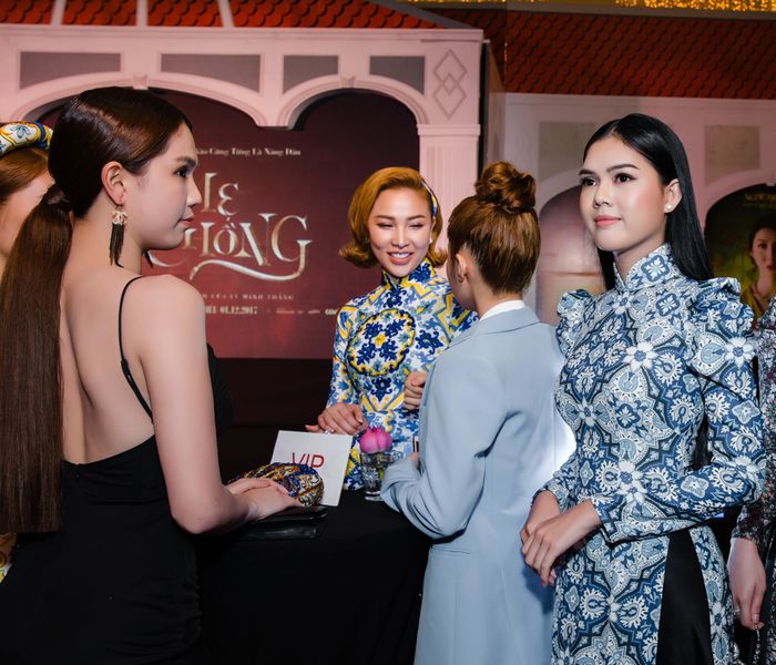 Diễn viên Ngọc Trinh xuống tóc quy y: chôn vùi hết ân oán khổ đau