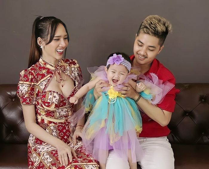 Người đàn ông Việt Nam đầu tiên mang thai chia tay vợ xong yêu lại