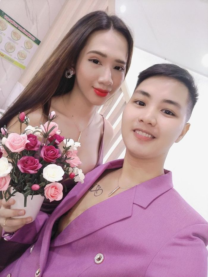 Người đàn ông Việt Nam đầu tiên mang thai chia tay vợ xong yêu lại