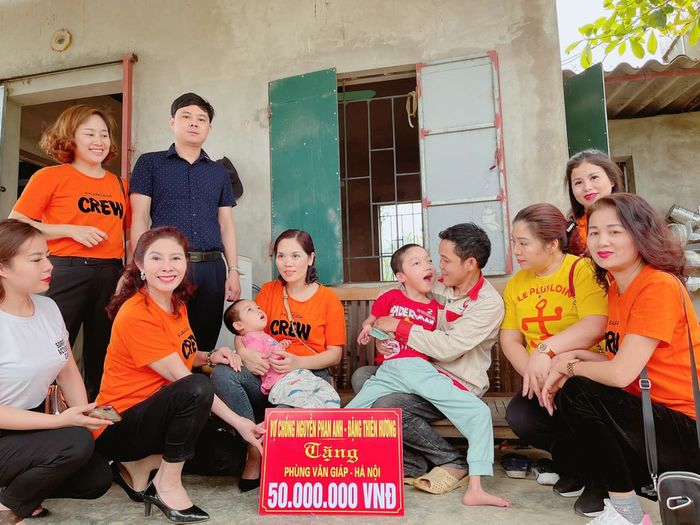 Người phụ nữ ủng hộ 1,5 tỷ cho miền Trung tiếp tục giúp đỡ mùa dịch