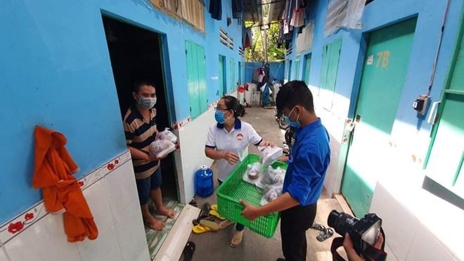 Những chủ trọ “trên cả tuyệt vời”: Tuyển người nghèo vào ở
