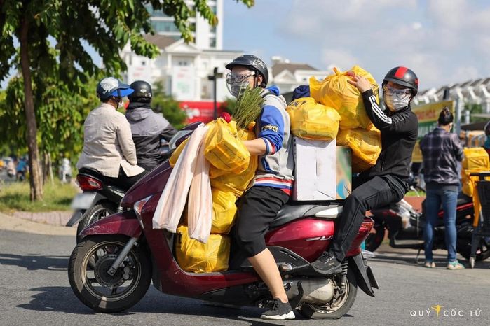 Những màn tích trữ đồ ăn gây bão mùa dịch, nhìn mà phát thèm