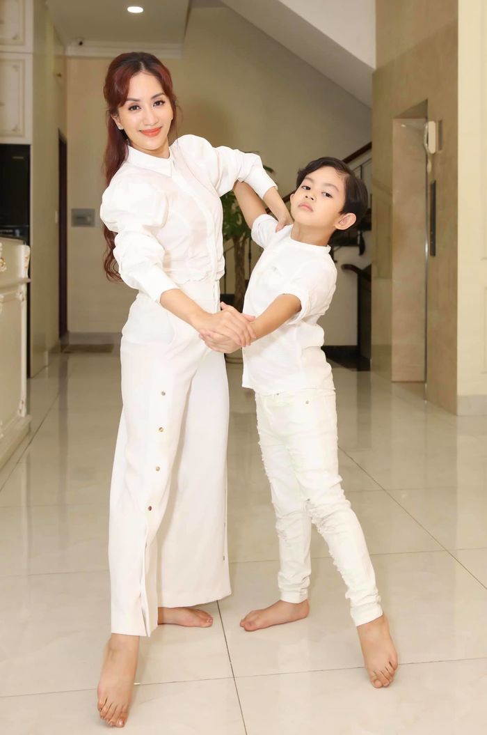 Những nhóc tì Vbiz bộc lộ năng khiếu con nhà nòi từ bé