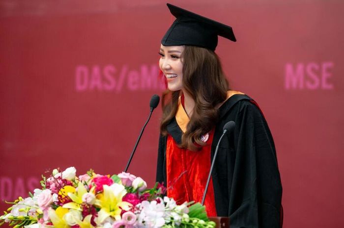 Loạt sao Việt sở hữu bằng thạc sĩ khi tuổi đời còn rất trẻ