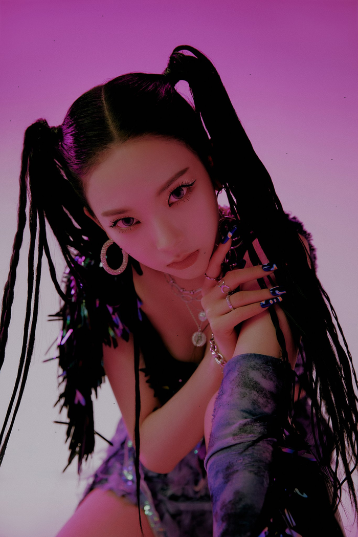 Những thần tượng có vẻ ngoài khó ở nhất Kpop: Thực chất y như em bé