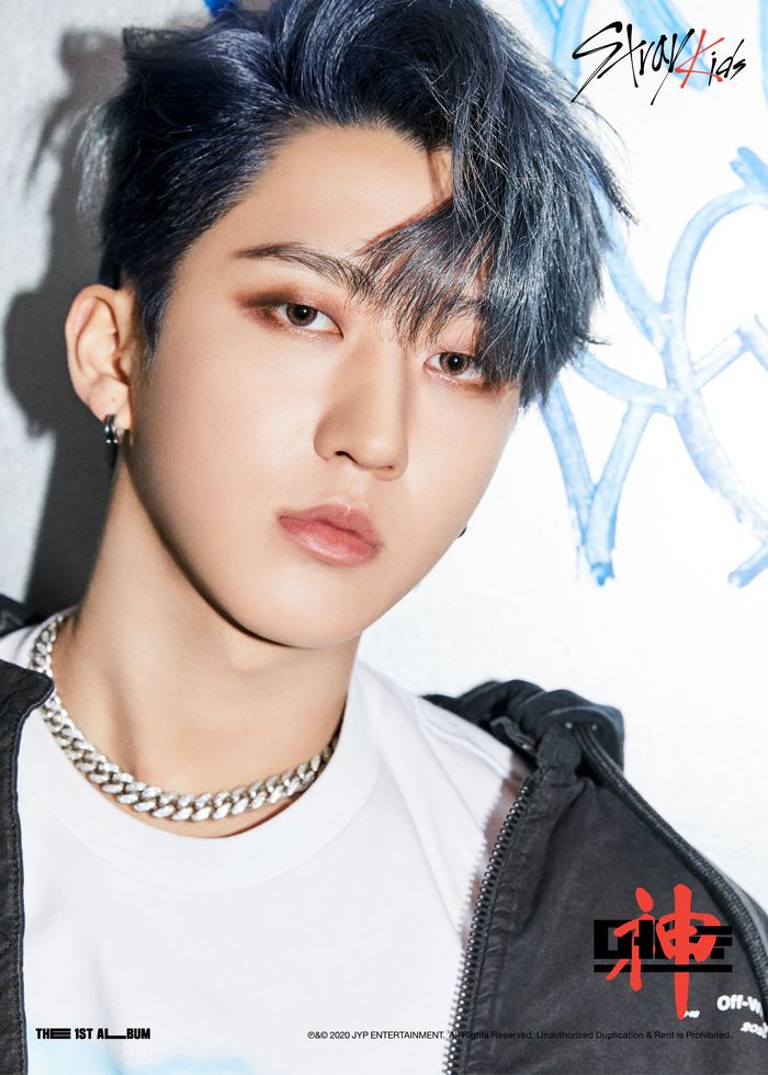 Những thần tượng có vẻ ngoài khó ở nhất Kpop: Thực chất y như em bé