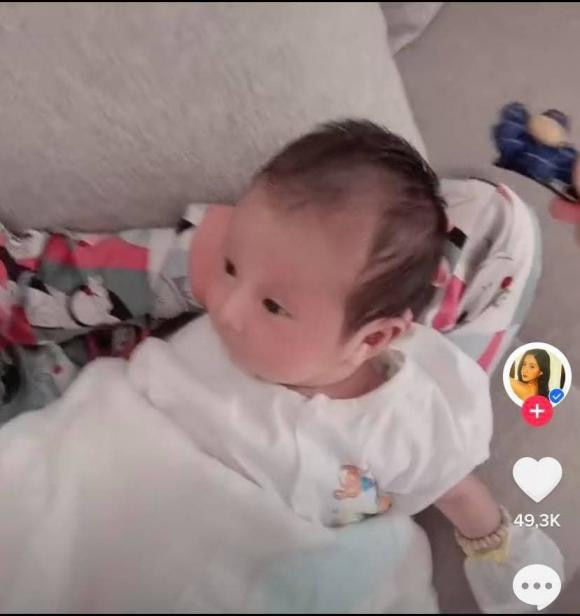 Thiên An học Hà Hồ, Hoà Minzy làm điều này cho cục cưng