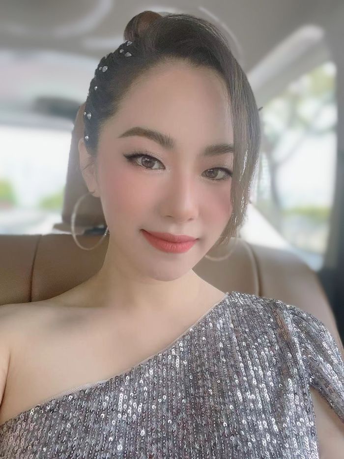 Nữ hoàng nhạc teen một thời: Nhiều người được chồng cưng chiều