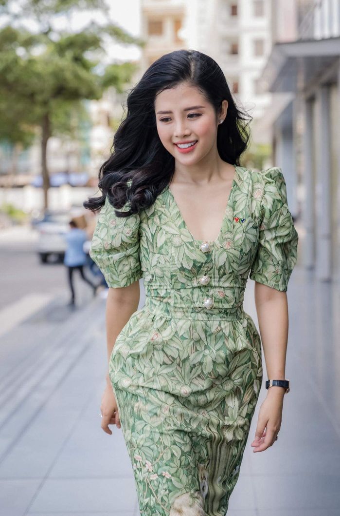 Nữ MC 2 lần lỡ duyên với VTV: Đẹp như hoa hậu, sống siêu sang chảnh