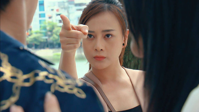 Pha diễn xuất trăm lần như một của Phương Oanh: Phim nào cũng thấy