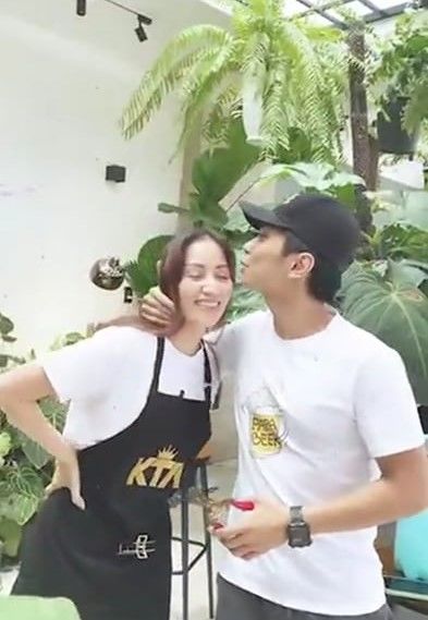 Phan Hiển nói về hành động lạ của Khánh Thi: Lâu lâu vợ em hay khùng