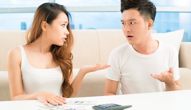 Phụ nữ lấy chồng nhưng phải có tiền phòng thân: chị em nghĩ sao?
