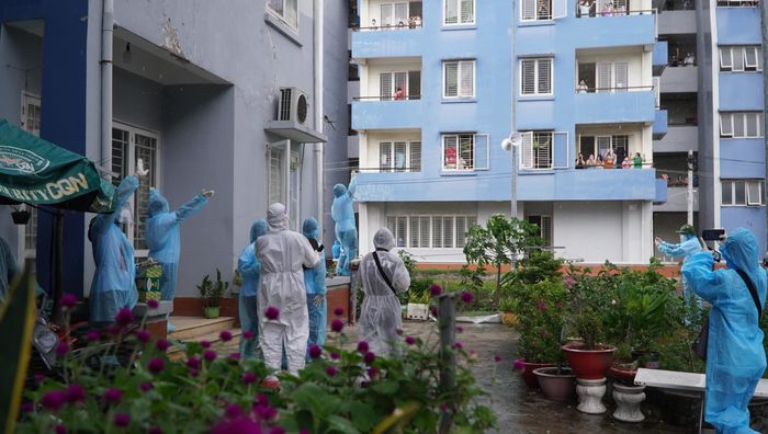 Sân khấu đặc biết nhất trong sự nghiệp của sao Việt: dấu ấn khó quên