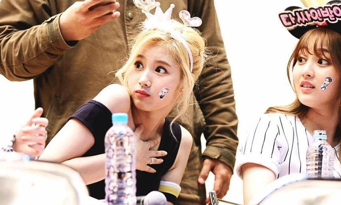 Sao Hàn cũng có lúc não cá vàng: RM cũng chưa bằng Rosé (BLACKPINK)