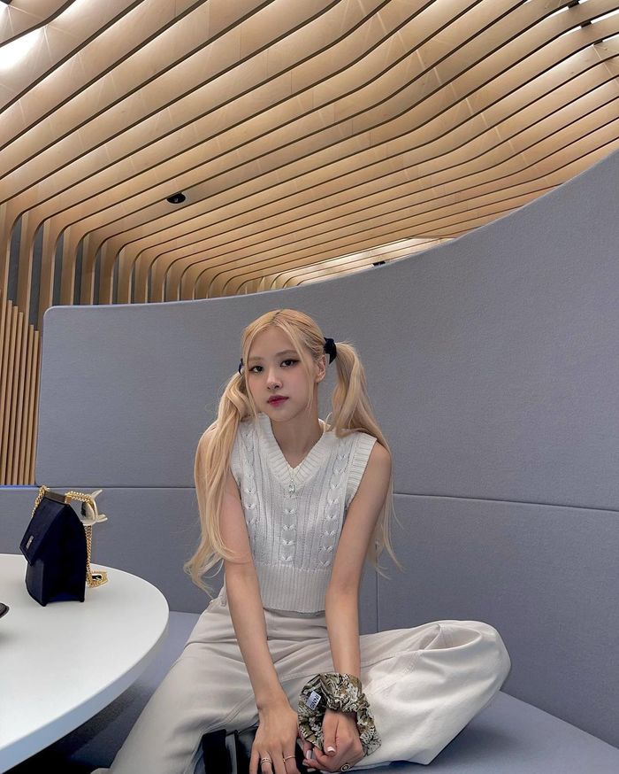 Sao Hàn cũng có lúc não cá vàng: RM cũng chưa bằng Rosé (BLACKPINK)