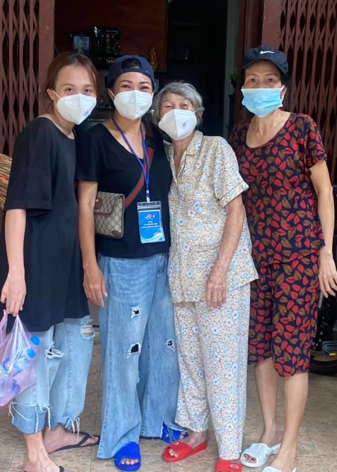 Sao Việt 24h: Phương Thanh lan toả sự vác gạo đến con gái và mẹ