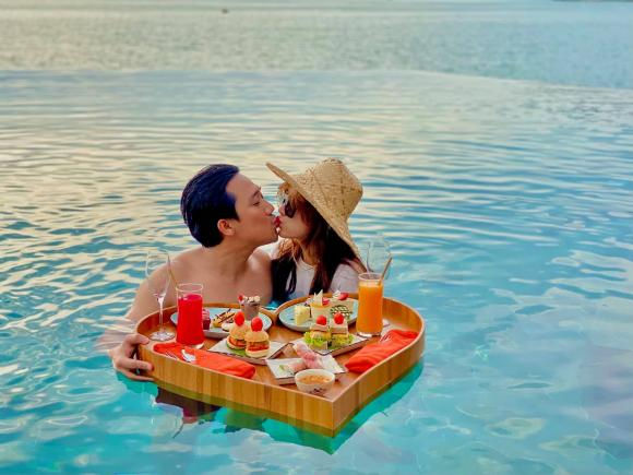 Sao Việt 24h: Nhật Kim Anh chính thức xác nhận mối quan hệ với Titi