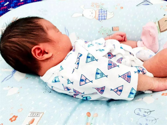 Sao Việt 24h: Ngô Thanh Vân khoe được bạn trai kém 14 tuổi dạy nấu ăn