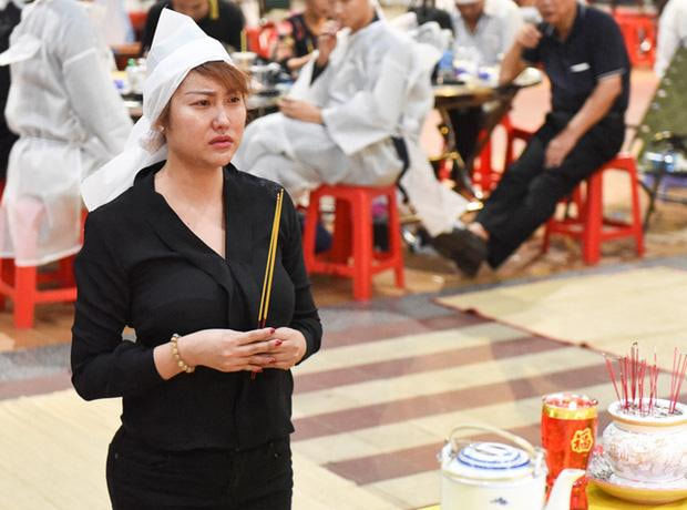 Sao Việt 24h: Phương Thanh lan toả sự vác gạo đến con gái và mẹ