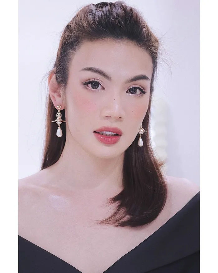 Sao Việt 24h: Con gái Trường Giang có sở thích xem vlog nấu ăn của bố