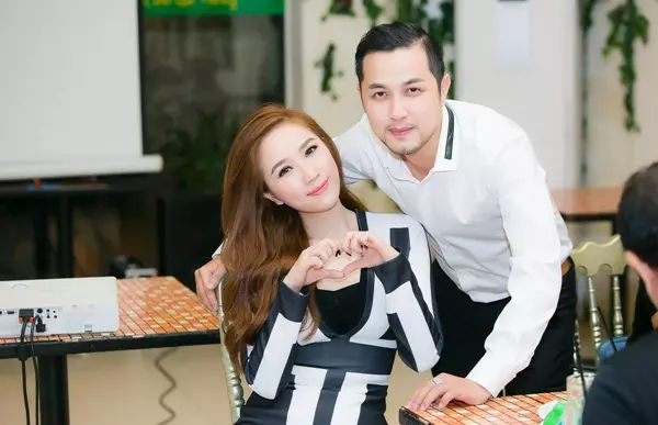 Sao Việt được mẹ nâng khăn sửa túi từ bé đến tận lúc lấy chồng