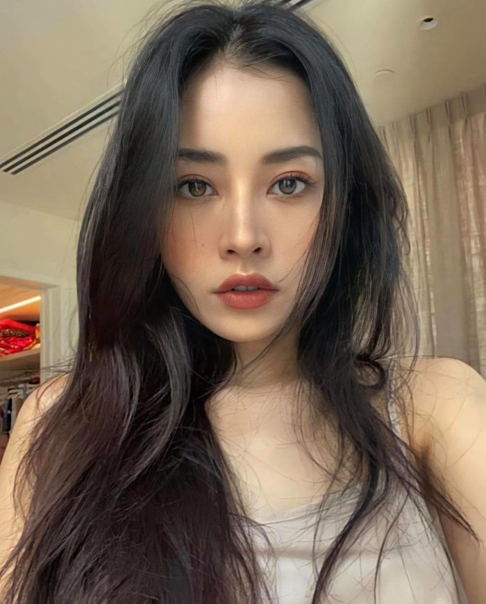 Sở hữu nốt ruồi chỗ hiếm, dàn mỹ nhân Việt ngồi yên hưởng phú quý