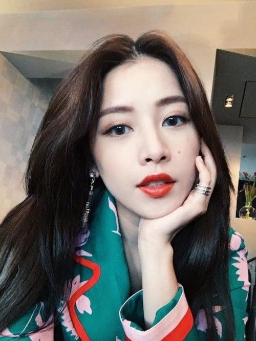 Sở hữu nốt ruồi chỗ hiếm, dàn mỹ nhân Việt ngồi yên hưởng phú quý