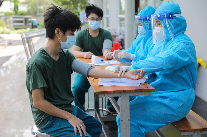 Tâm sự xúc động của một F0 vừa khỏi bệnh: “Các y bác sĩ rất tốt