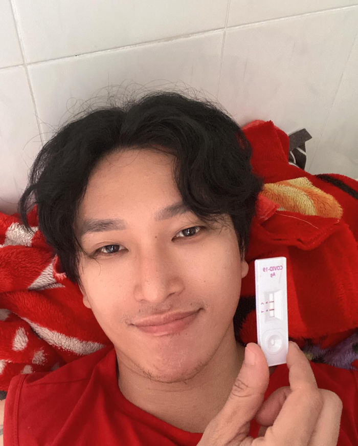 Diễn viên, ca sĩ Hoàng Kỳ Nam là F0, lạc quan tự cách ly ở nhà
