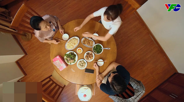 Hương Vị Tình Thân: ông Khang, bà Dần sang nhà Nam bàn chuyện đại sự